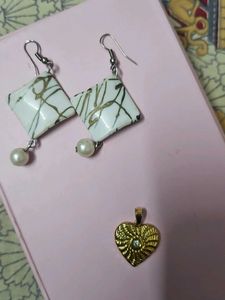 Elegant Earring &amp; Pendant Set