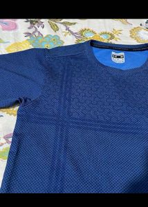 Under Armour Active wear Blue T-Shirt