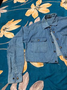 denim jacket crop style