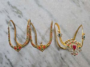 Hand ARMLETS