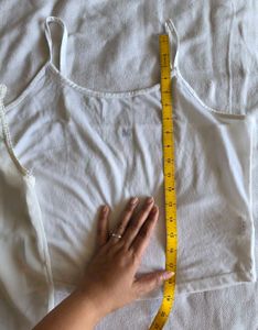 Chic Sleeveless Top.with inner