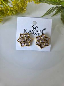 Kayan Star Stud Earrings