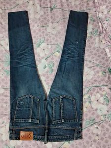 Brand New Looks Jeans