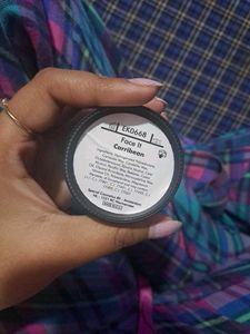 Make-Up Studio Foundation