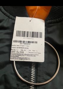 Forever 21 Trendy Cropped Bomber Jacket Unused