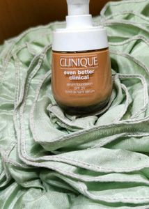 Clinique Even Better Clinical Serum Foundation