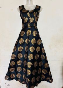 Elegant Black &amp; Gold Brocade Gown