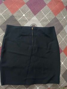 Chic Black Mini Skirt