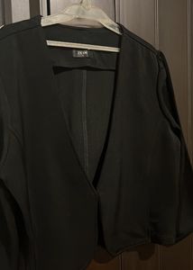 Black Short Jacket/Coatie Girls