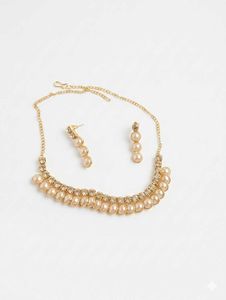 neacklace siver