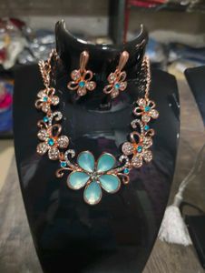 Ad Diamond Necklace Set