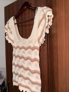 Crocheted Off-White Top🤎