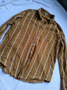Men's brown lined button up shirt