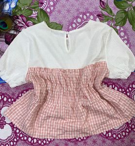 Chic White &amp; Pink Gingham Crop Top