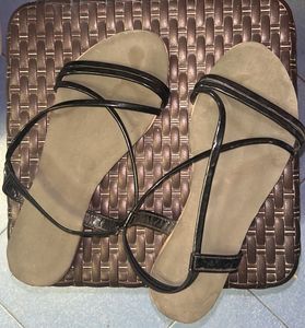 Black Strappy Flat Sandals – SALE‼️