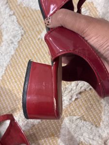 Chic Burgundy Block Heel Slingbacks