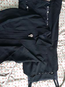 2 PiecePretty Dress Suit Of M Size