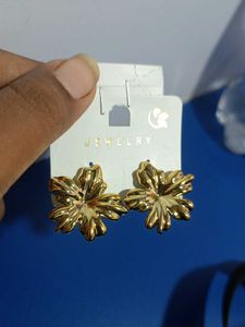 Gold Flower Earrings