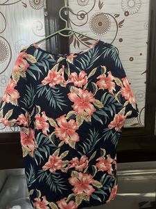 Navy Floral Print Short Sleeve Top
