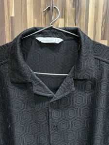 Men's Textured Black Short Sleeve Shirt