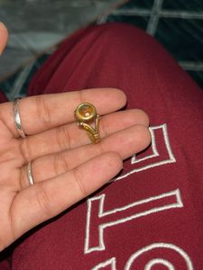 Vintage yellow stone Gold Toned Ring