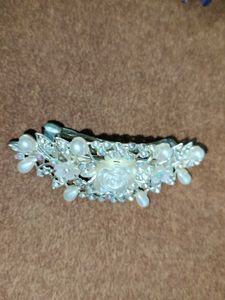Sparkling Floral Hair Clip