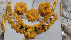 Yellow Floral haldi Jewellery Set💛