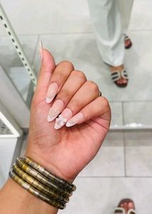 Elegant French Tip Press-On Nails