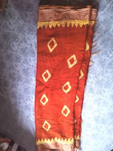Fashionable Printed Saree With Blouse