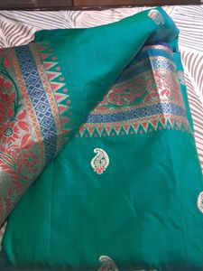 Elegant Teal Saree with Gold Border