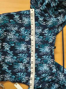 Stylish Blue Floral Print Crop Top