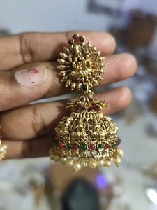 Matt finish heavy earrings