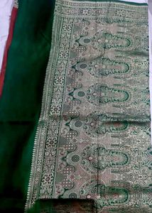 Elegant Orange and Green Broked Banarasi Silk .Sar