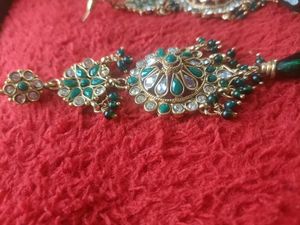 Elegant Green Gemstone earrings with free kanchain