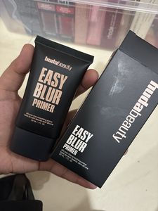Huda Beauty Easy Blur Primer