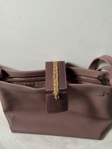 Baggit ShufflePink Sling Bag