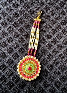 Maang Tikka with Pearls & Kundan