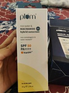 Plum Rice Water &amp; Niacinamide Sunscreen