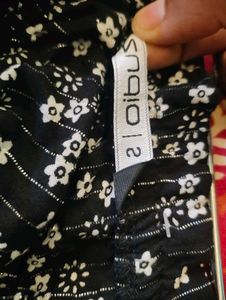 Floral Print Midi dress with free de