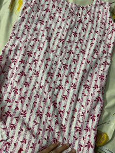 V-Neck Printed Sleeveless Kurta