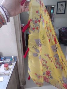 Beautiful Yellow Floral Print Saree