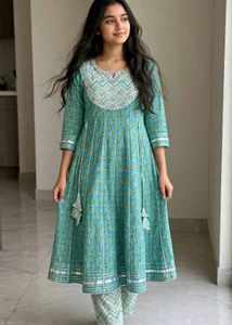Beautiful Teal Ethnic Kurta Set