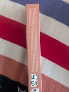 huda beauty lip contour -soft nude