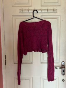 Chic Cropped Knit Top with extra long sleeve