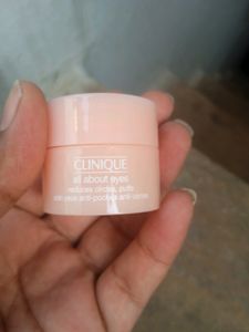 Pink Clinique Skin Care Kit