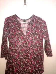 Floral Print V-Neck Top