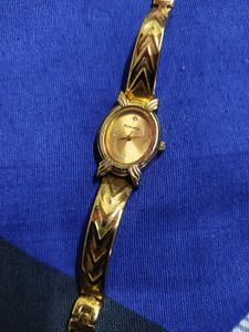 SONATA Women Golden Analogue Watch