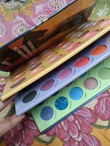 Vibrant Eyeshadow Palette
