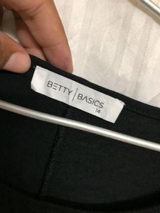 Betty Black Long Sleeve Top