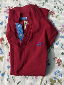 Hollister Tshirt